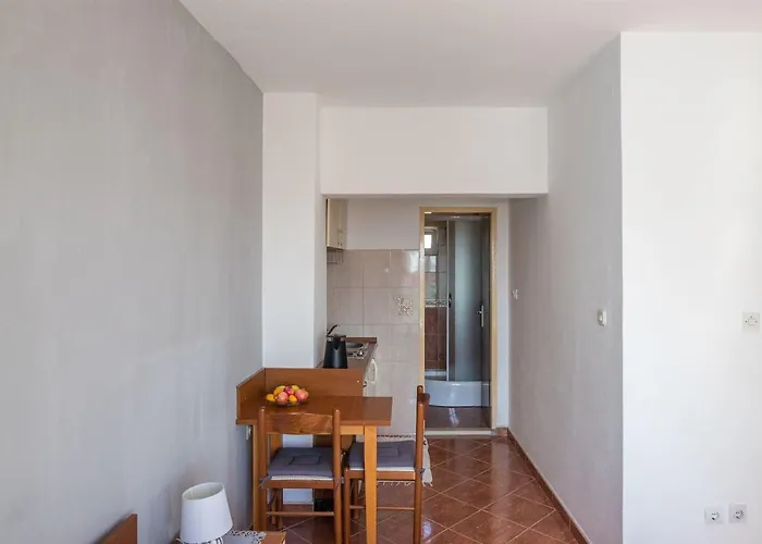 Apartments Tolj