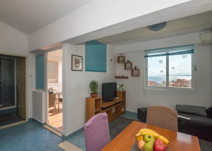 Apartments Tolj