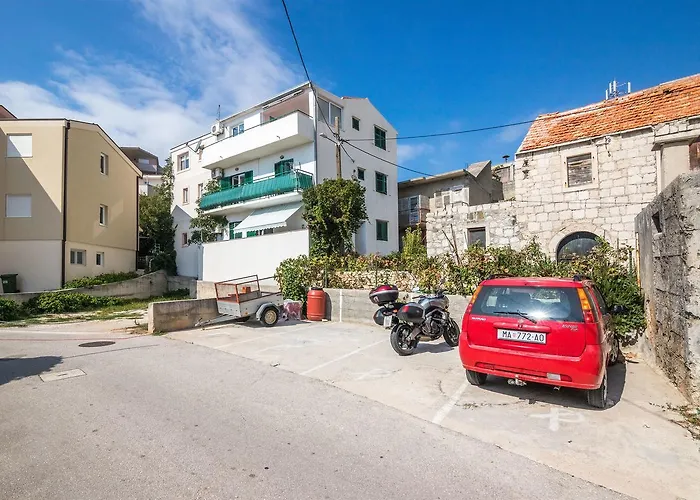 Apartments Tolj